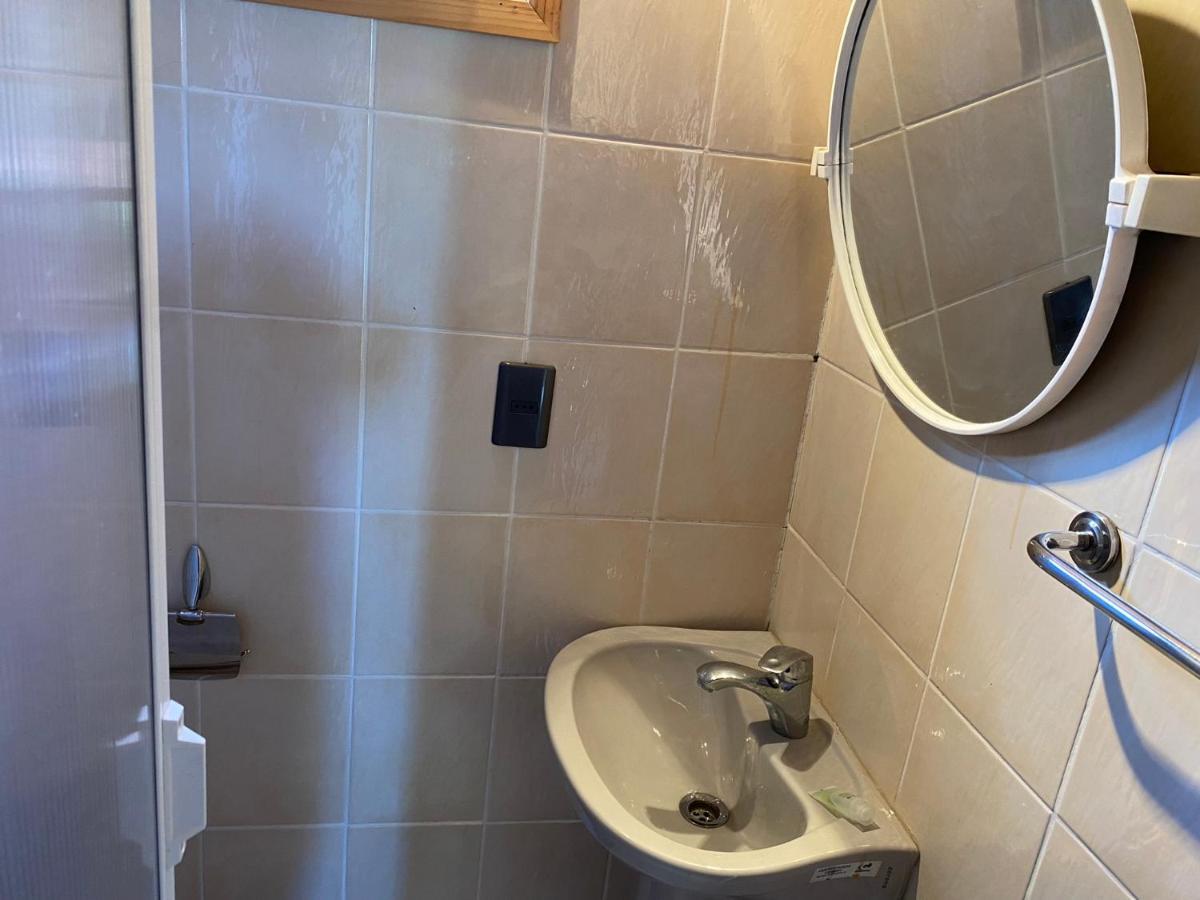 Hostal Los Pioneros Puerto Natales Dış mekan fotoğraf