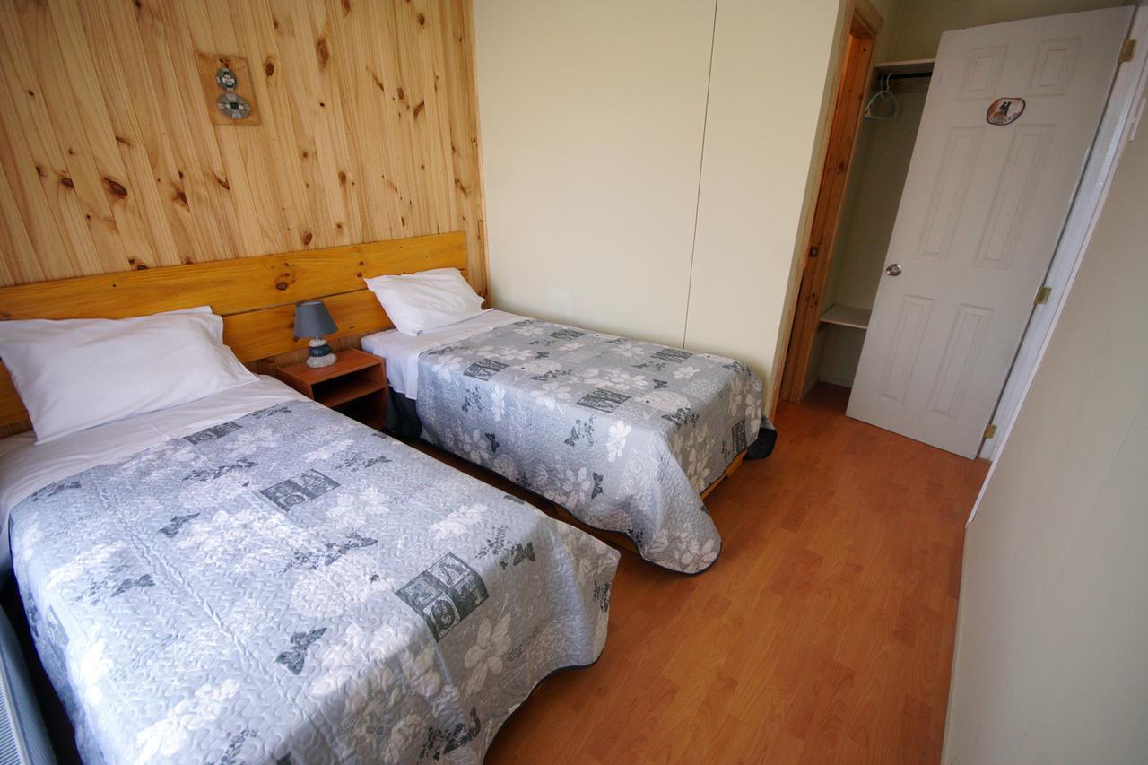 Hostal Los Pioneros Puerto Natales Dış mekan fotoğraf