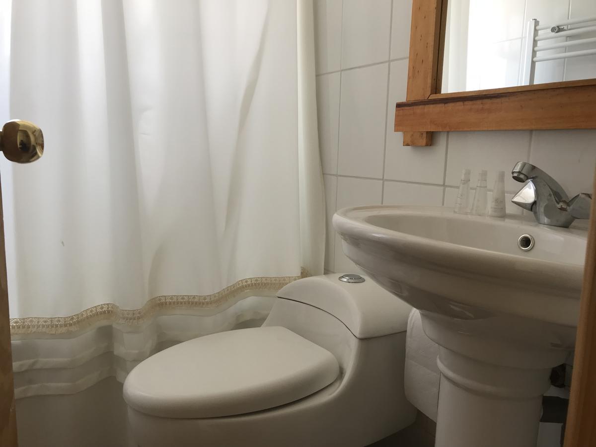 Hostal Los Pioneros Puerto Natales Dış mekan fotoğraf